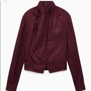 SOLD 🎁 Talula Aritzia 100% SILK Blouse